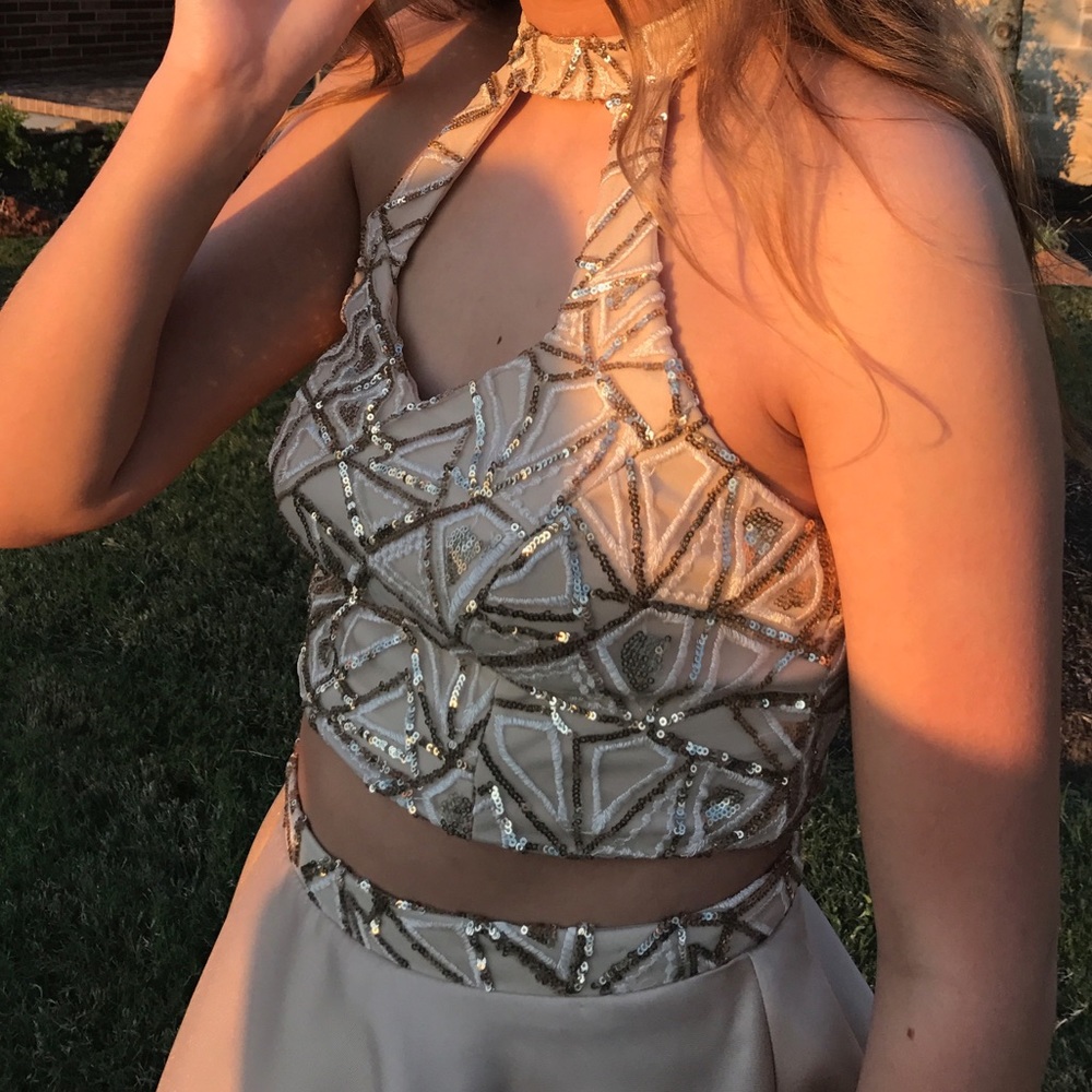 Formal Two-Piece Set - Picture 2 of 8